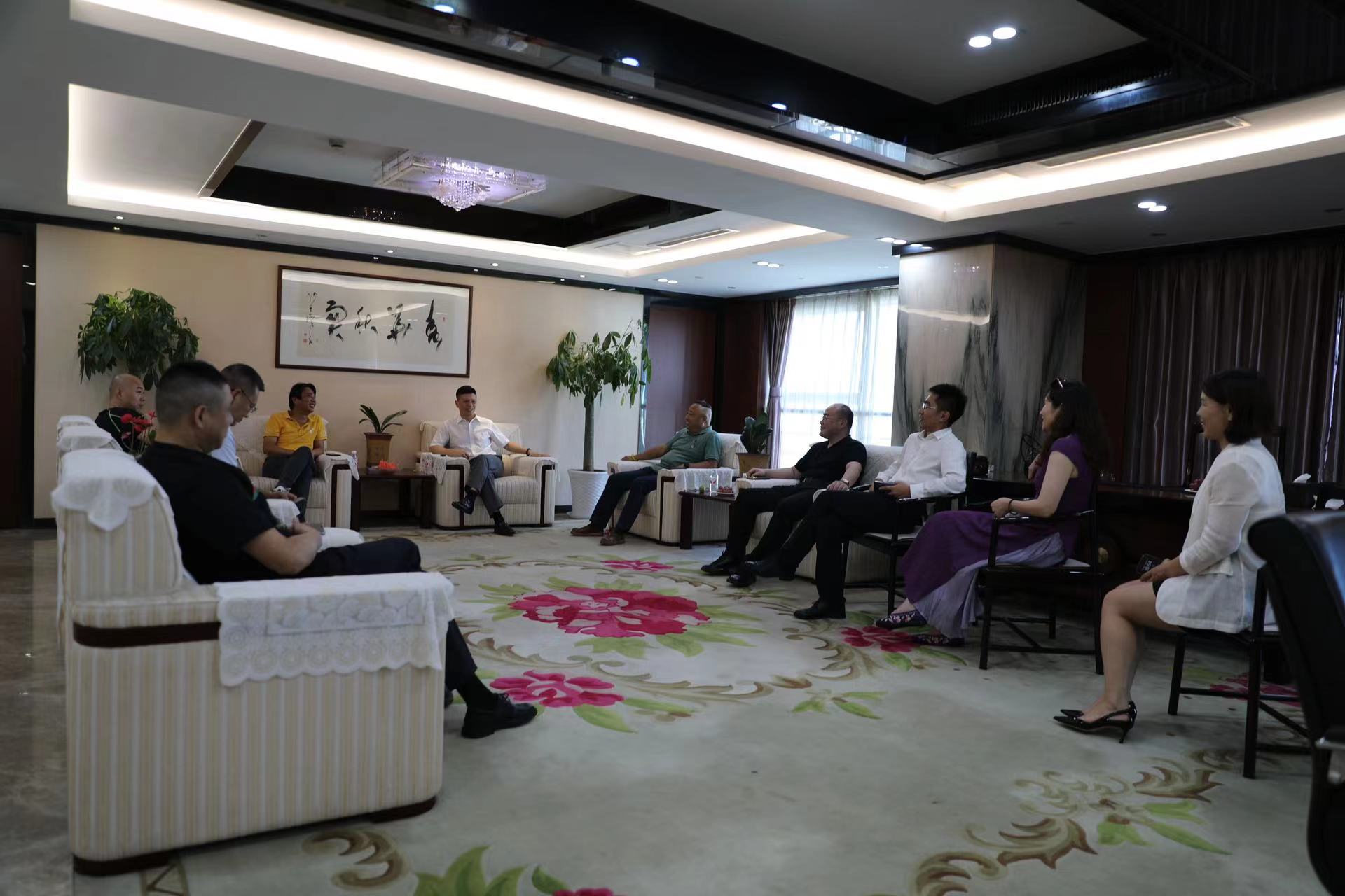 热烈欢迎哈萨克斯坦代表团领导莅临考察(图3)